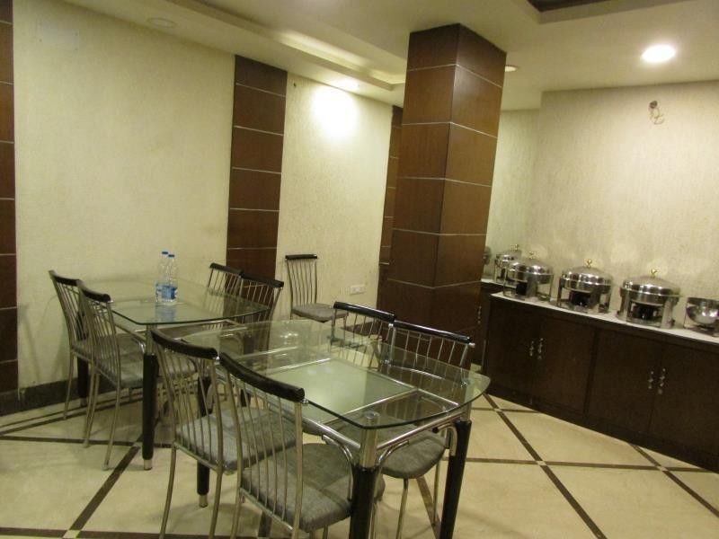 Hotel Emerald Kalkutta Kültér fotó