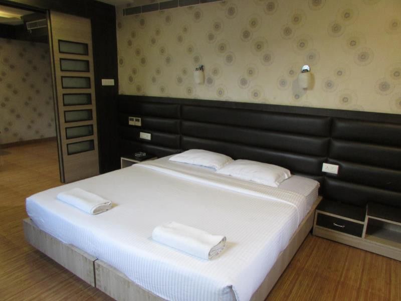 Hotel Emerald Kalkutta Kültér fotó