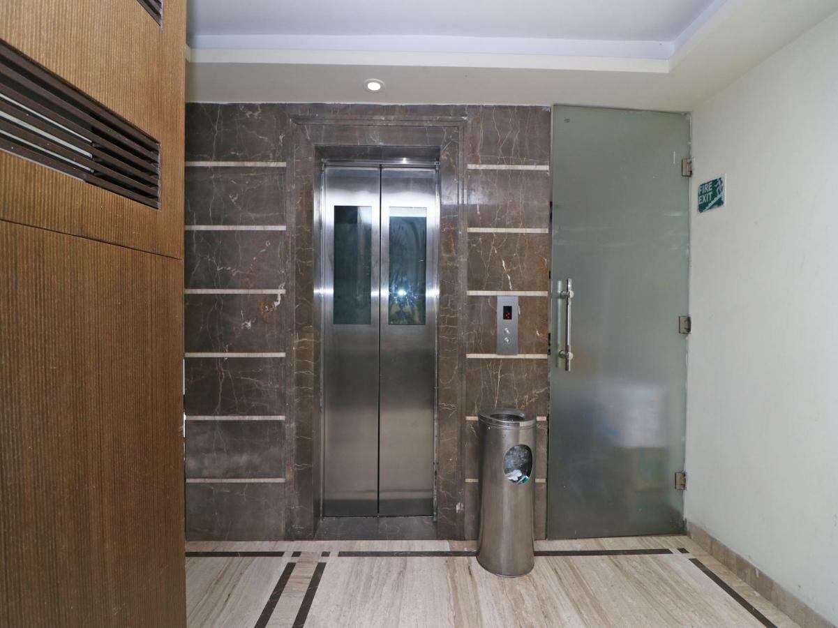 Hotel Emerald Kalkutta Kültér fotó