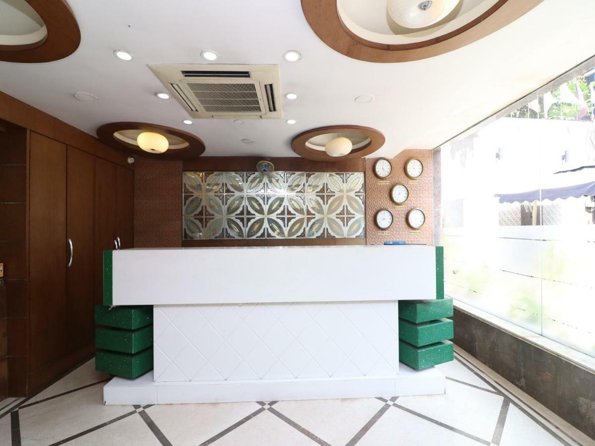 Hotel Emerald Kalkutta Kültér fotó