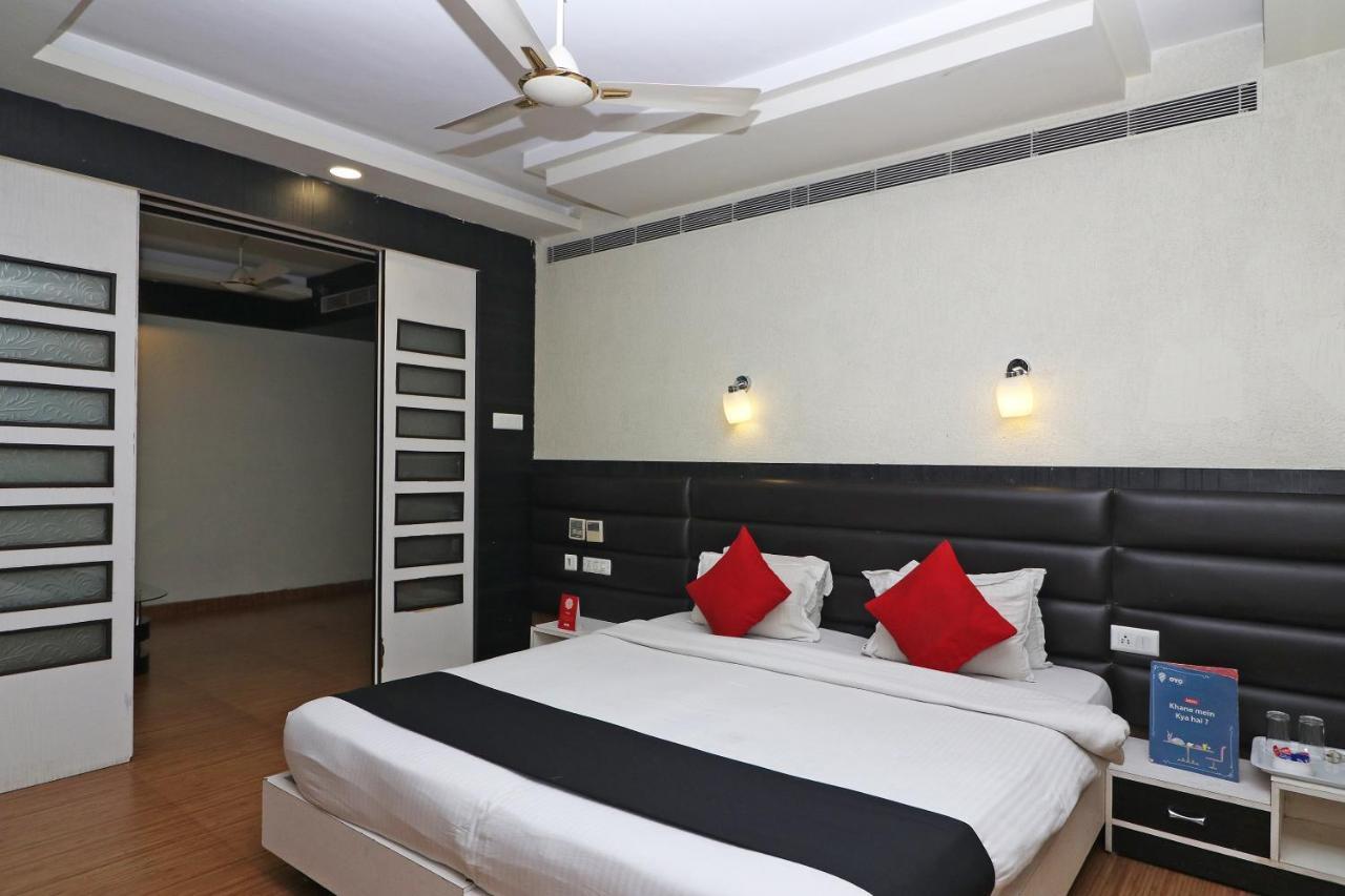 Hotel Emerald Kalkutta Kültér fotó