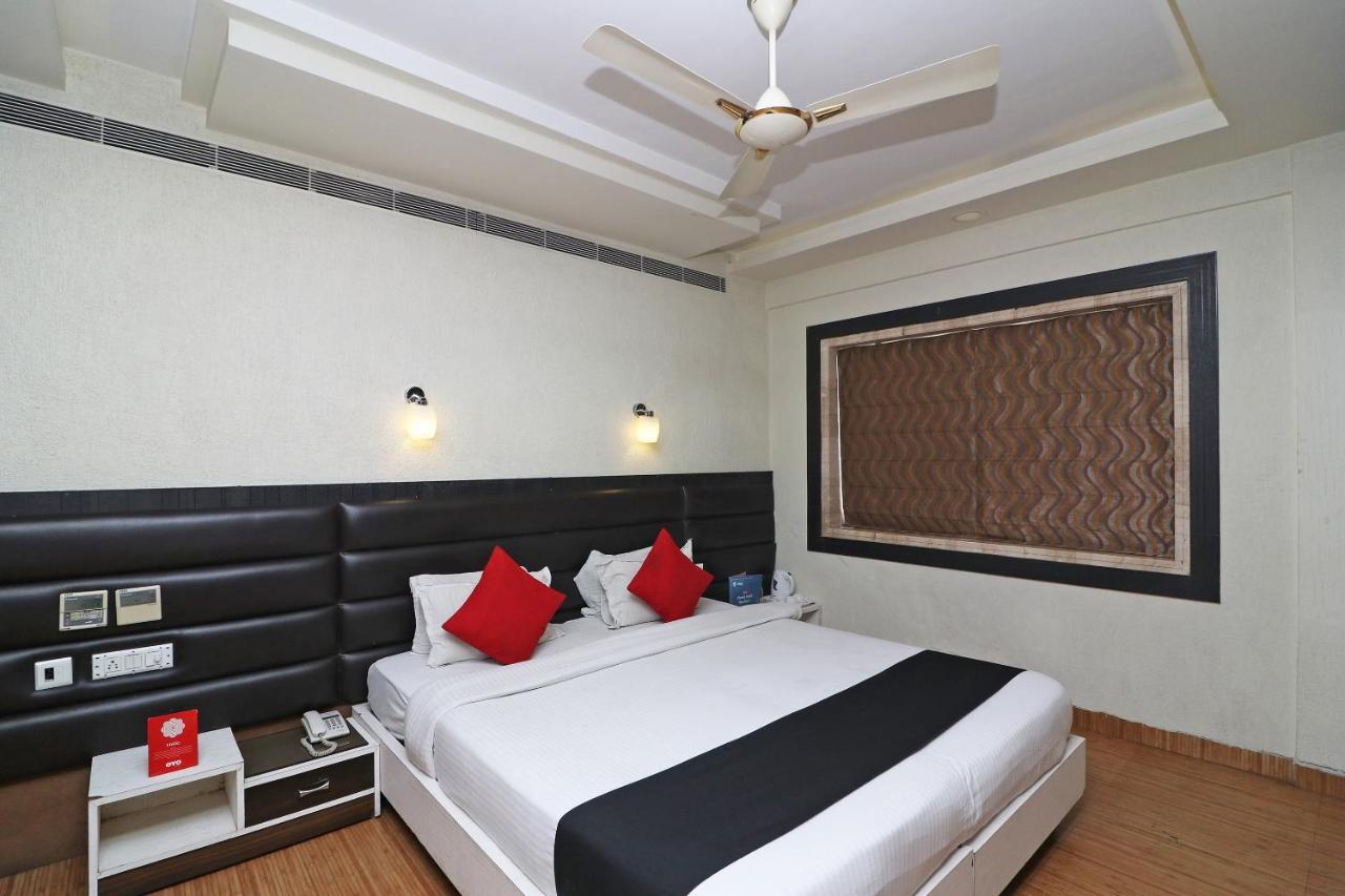 Hotel Emerald Kalkutta Kültér fotó