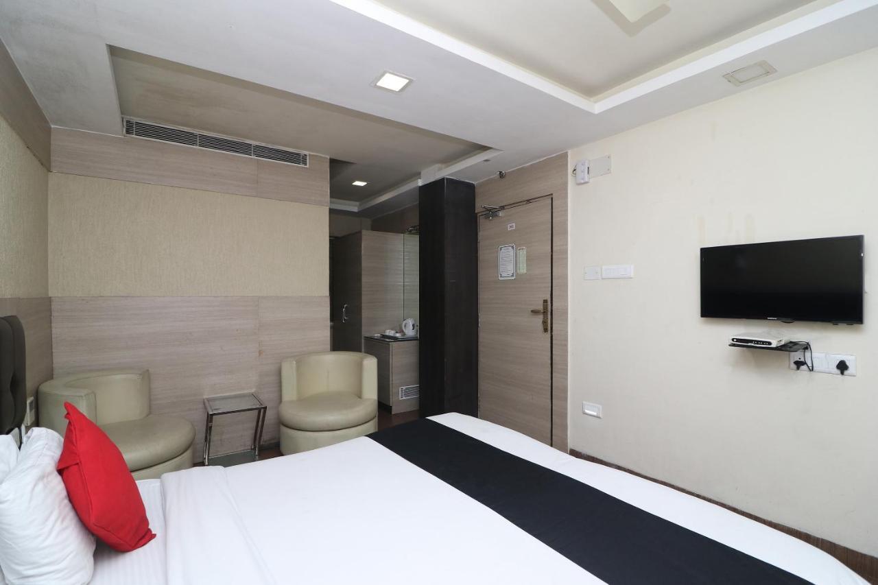 Hotel Emerald Kalkutta Kültér fotó